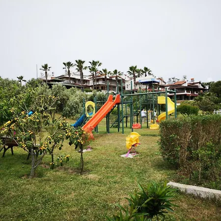 Tatil Evi Gündoğdu Tatil Sitesinde Dubleks Villa Side