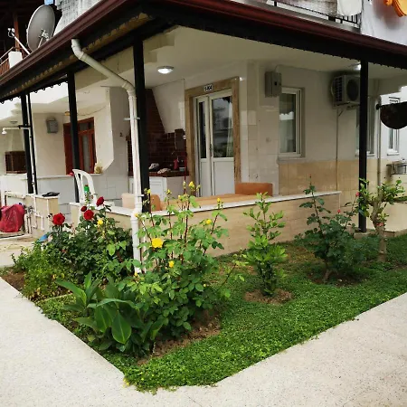 Hébergement de vacances Guendogdu Tatil Sitesinde Dubleks Villa Sidé