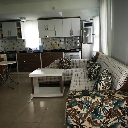 Guendogdu Tatil Sitesinde Dubleks Villa Hébergement de vacances Sidé